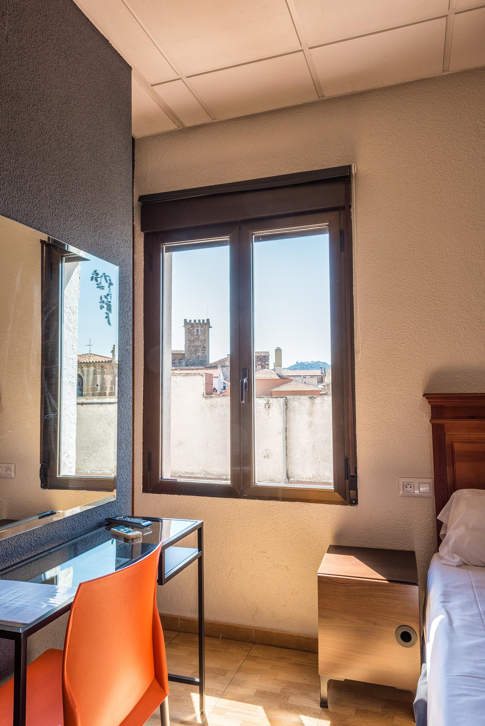 Kubik Hotel Caceres Bagian luar foto