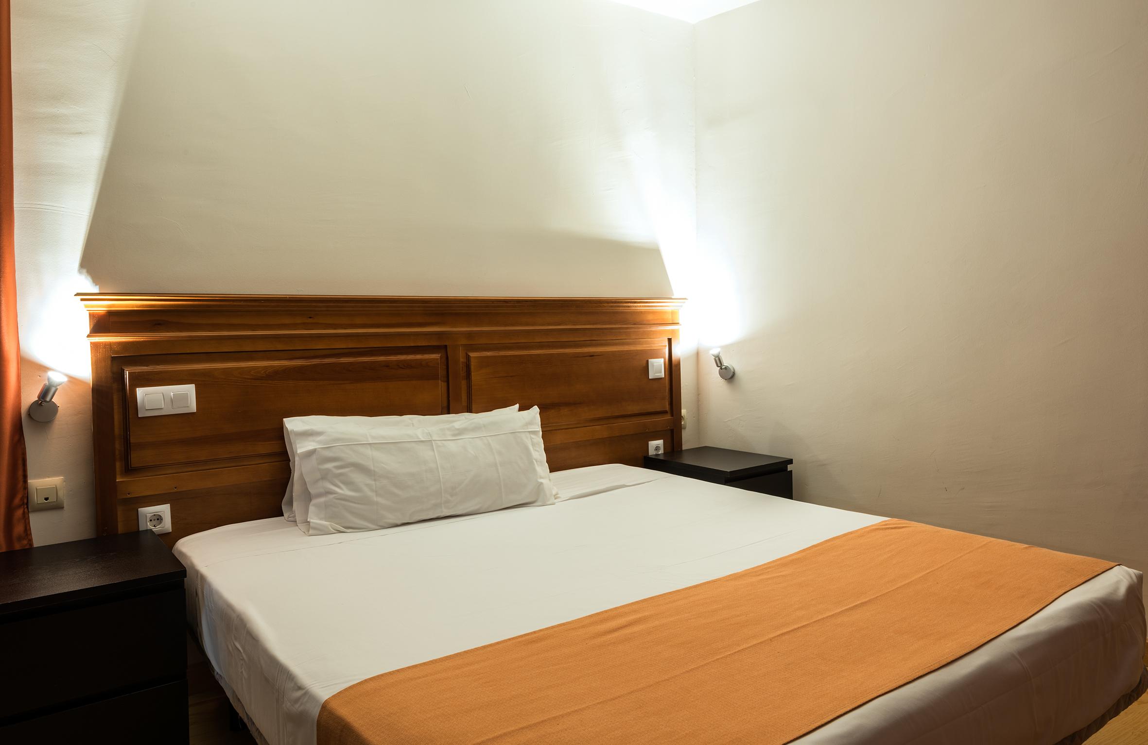 Kubik Hotel Caceres Bagian luar foto
