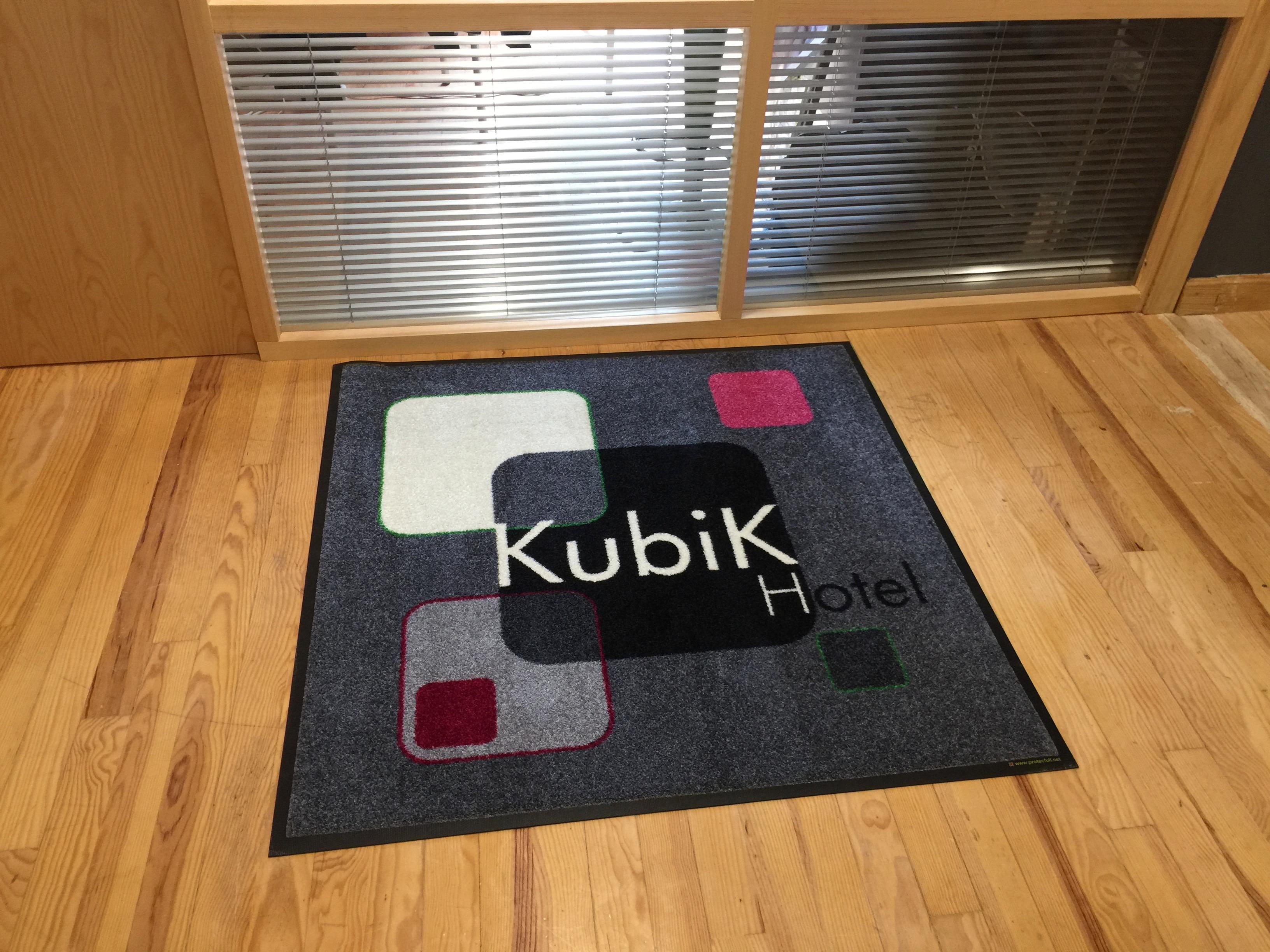 Kubik Hotel Caceres Bagian luar foto